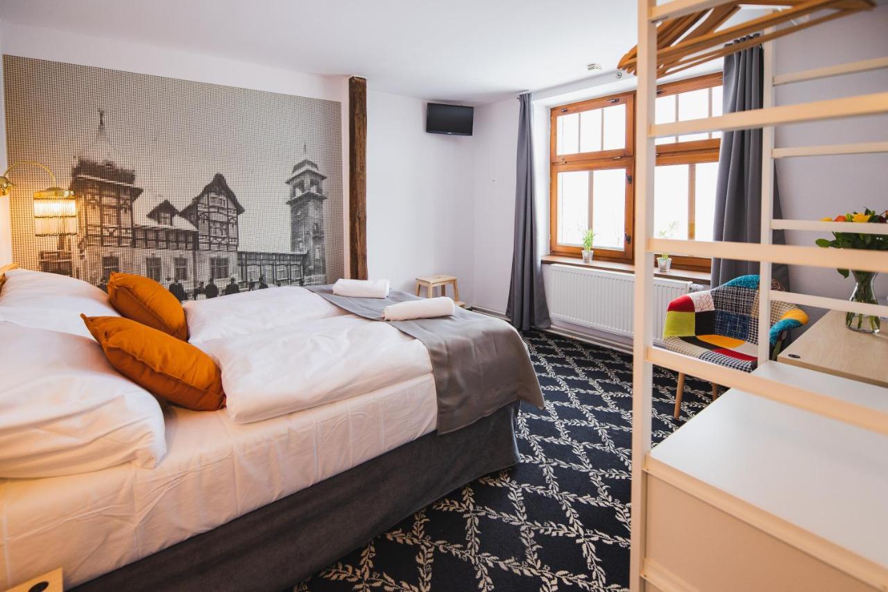 Hotel Petrin Jablonec nad Nisou Exteriör bild