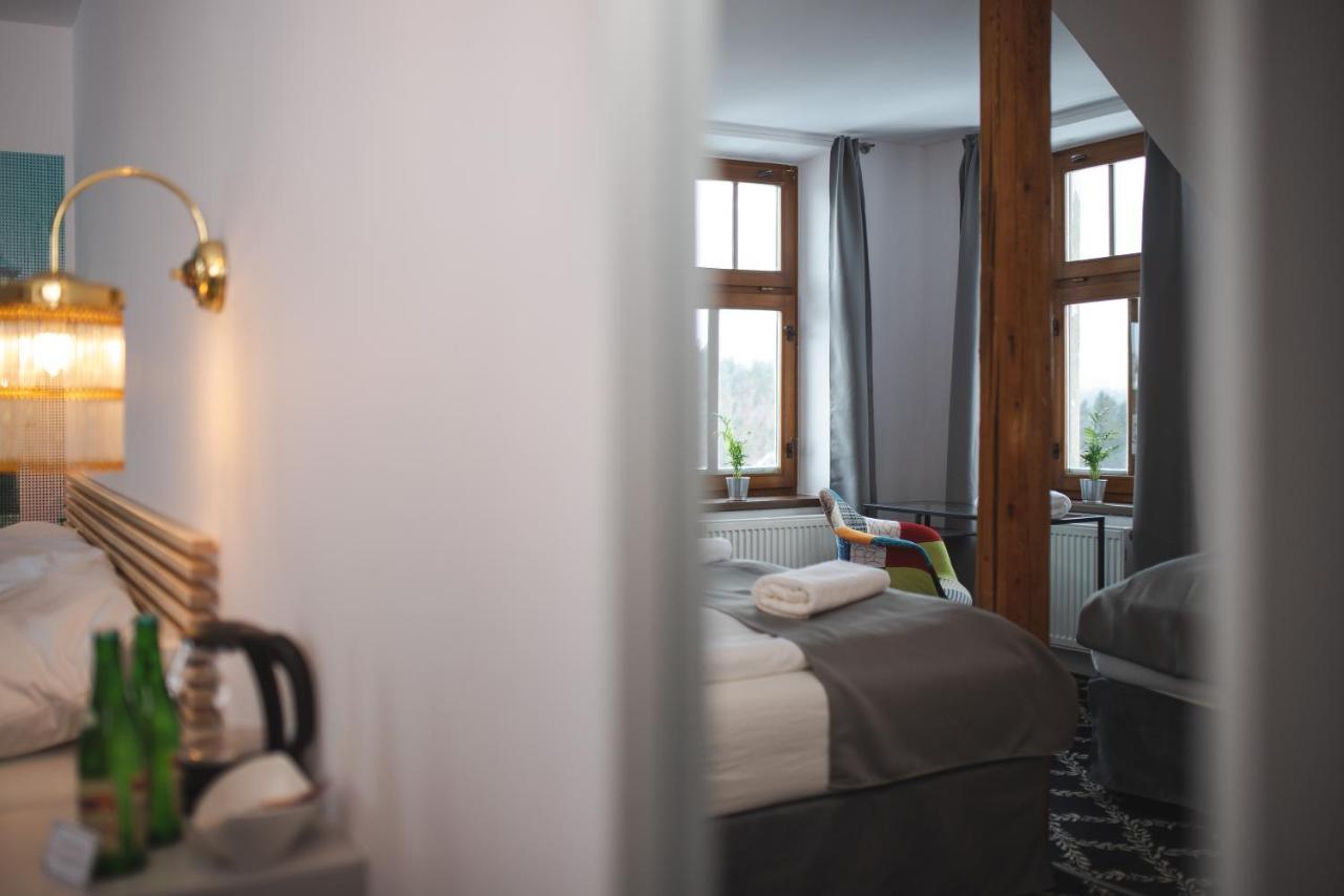 Hotel Petrin Jablonec nad Nisou Exteriör bild